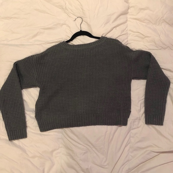 Gray cropped sweater - Picture 2 of 3